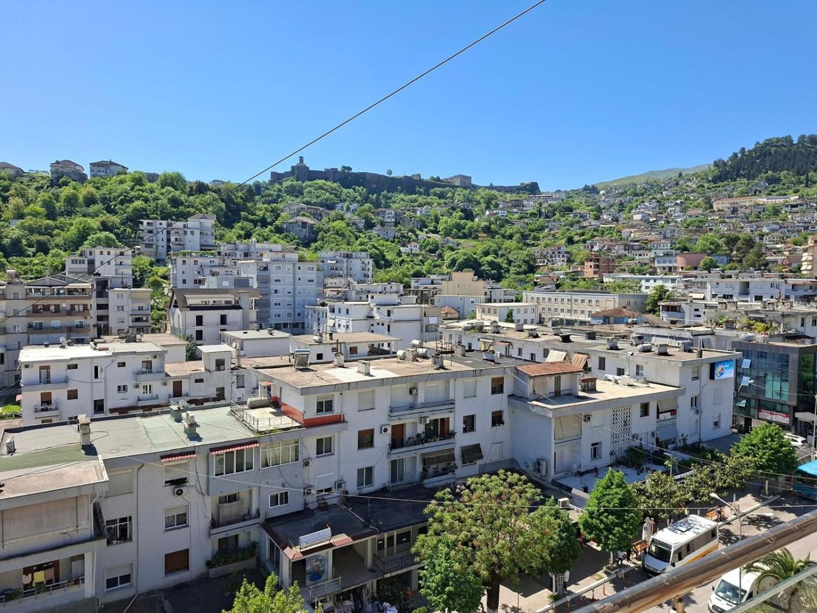 Hotel The First Gjirokastër Exteriör bild