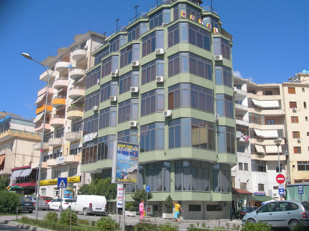 Hotel The First Gjirokastër Exteriör bild